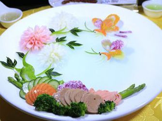 學(xué)生作品：春暖花開(kāi)，十里花香